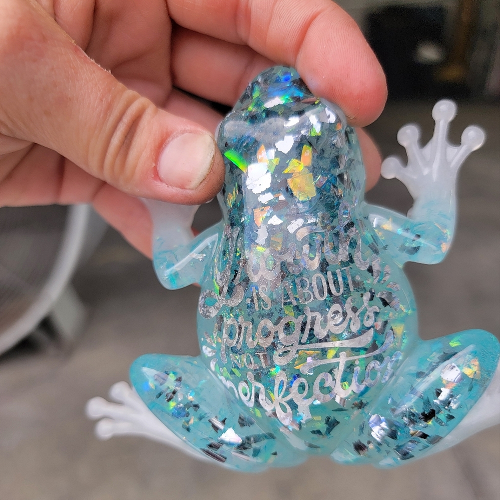 Resin Epoxy Artisan Frog with Quote Paperweight Gift Home Decor Piece - Picture 7 of 16